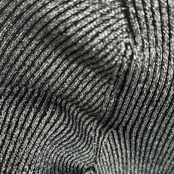 Zara NWT cropped long sleeve sparkly top. - Picture 6 of 7